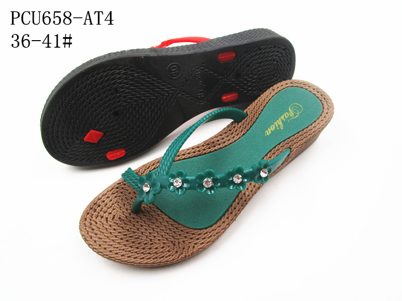 PCU658-AT4