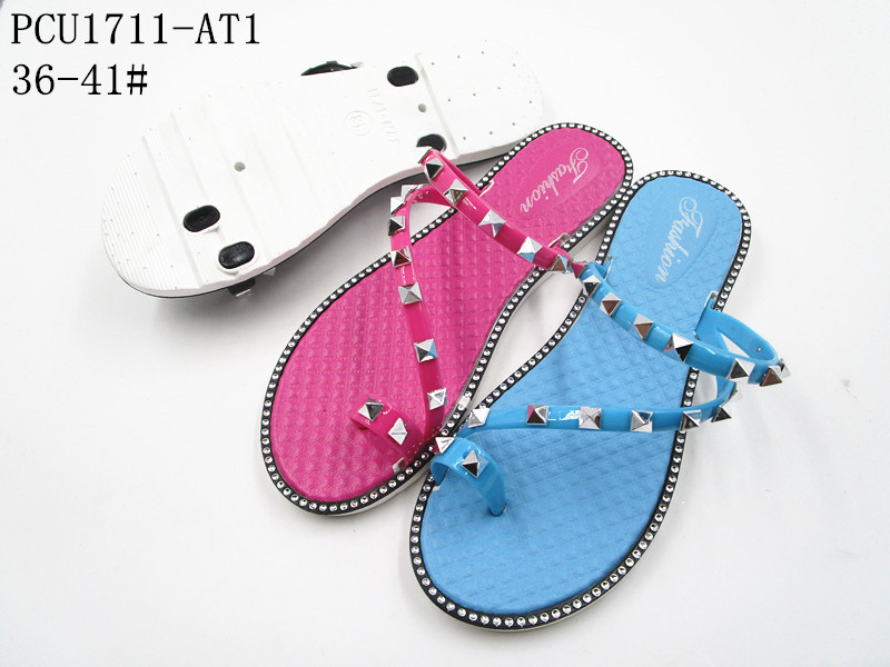 PCU1711-AT1
